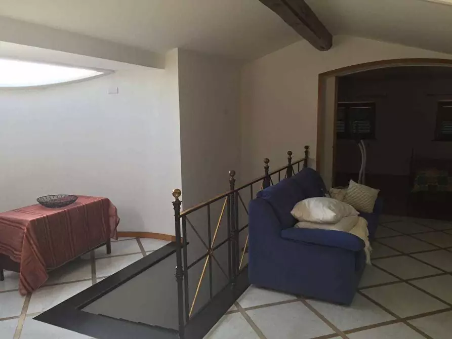 Immagine 34 di Villa in vendita  a Castelnuovo Magra