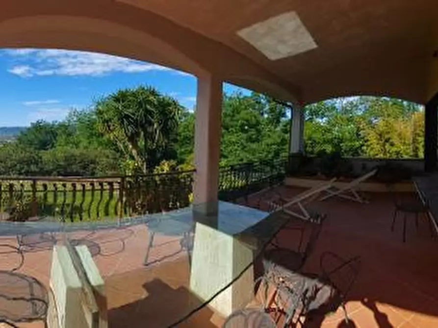 Immagine 2 di Casa indipendente in vendita  a Castelnuovo Magra