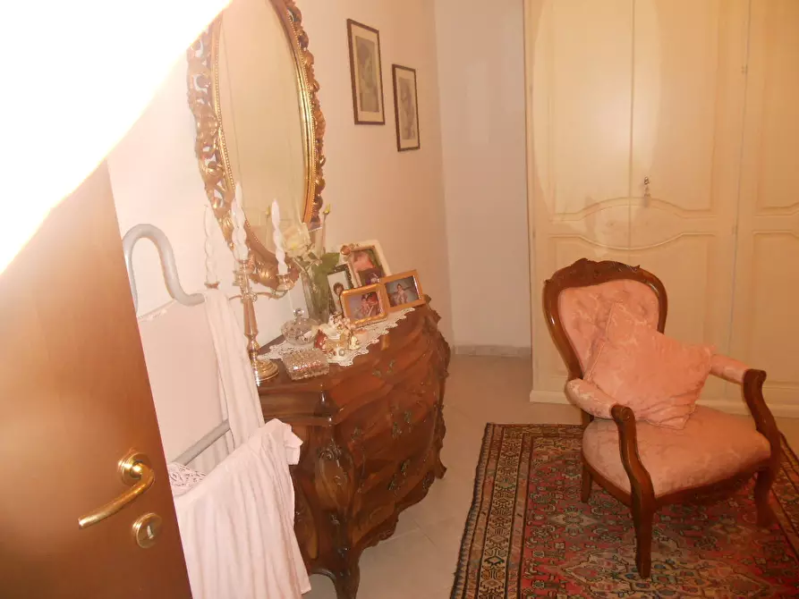 Immagine 17 di Appartamento in vendita  a Castelnuovo Magra