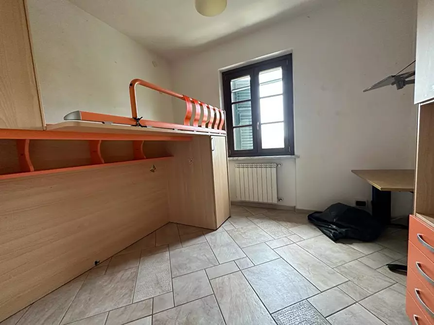 Immagine 10 di Casa semindipendente in vendita  a Ortonovo