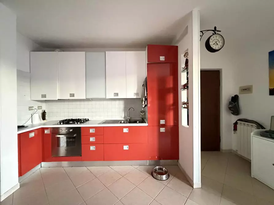 Immagine 14 di Appartamento in vendita  a Sarzana