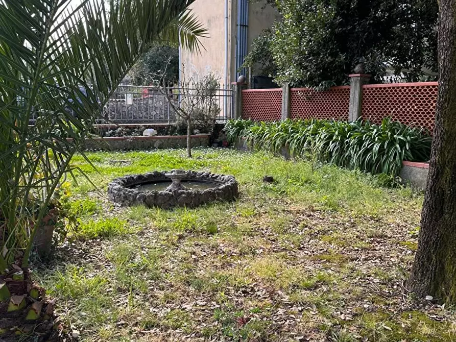 Immagine 35 di Casa semindipendente in vendita  a Castelnuovo Magra