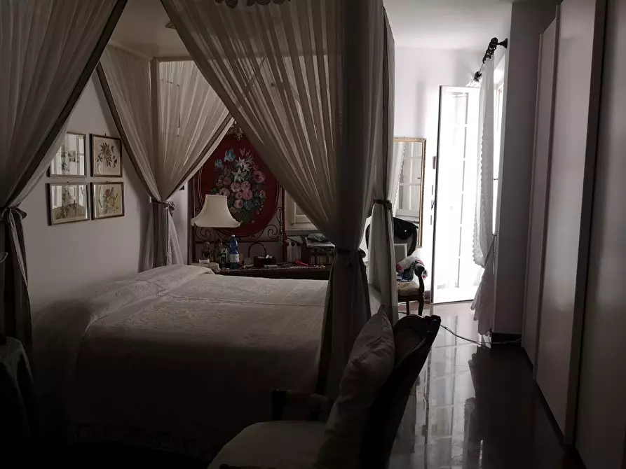 Immagine 26 di Villa in vendita  a Castelnuovo Magra