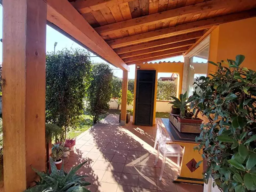 Immagine 1 di Terratetto in vendita  a Castelnuovo Magra