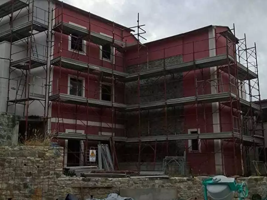 Immagine 33 di Casa semindipendente in vendita  a Sarzana