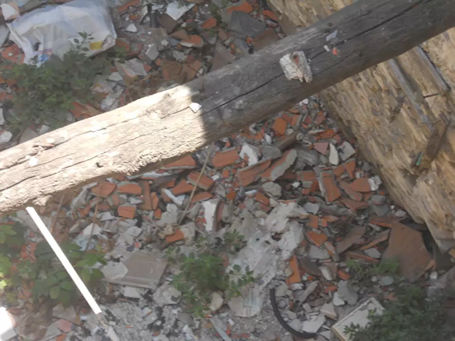 Immagine 6 di Terratetto in vendita  a Ortonovo