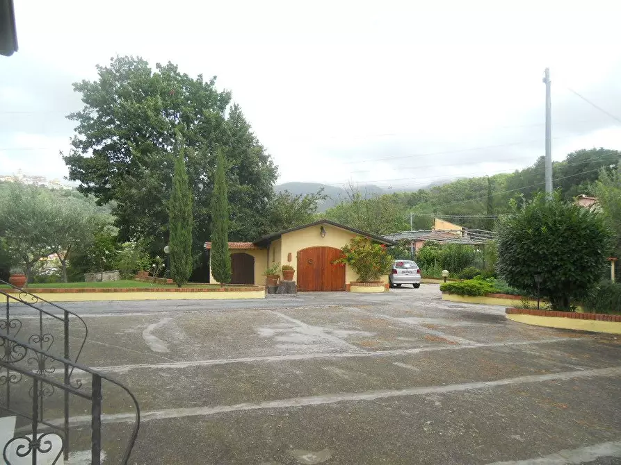 Immagine 58 di Villa in vendita  a Castelnuovo Magra