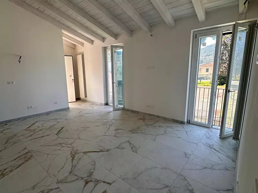 Immagine 20 di Casa semindipendente in vendita  a Ameglia