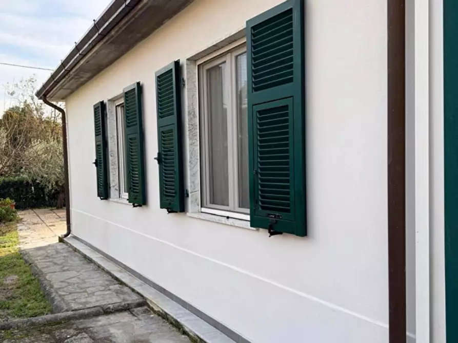Immagine 16 di Casa semindipendente in vendita  a Sarzana