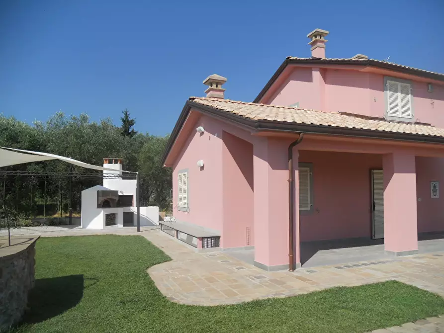 Immagine 81 di Terratetto in vendita  a Castelnuovo Magra