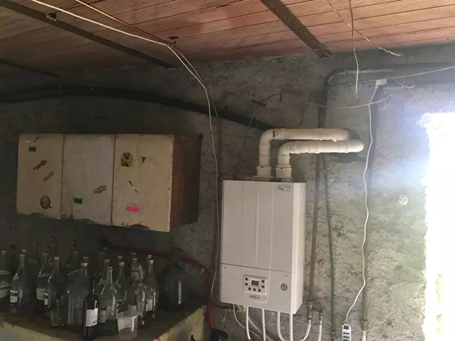 Immagine 5 di Casa indipendente in vendita  a Fosdinovo