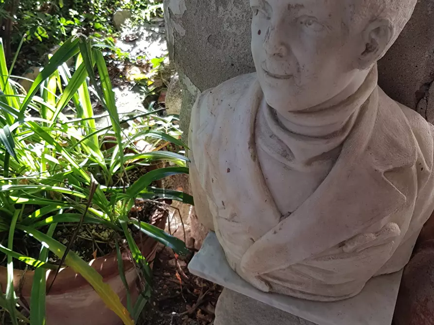 Immagine 52 di Casa indipendente in vendita  a Carrara