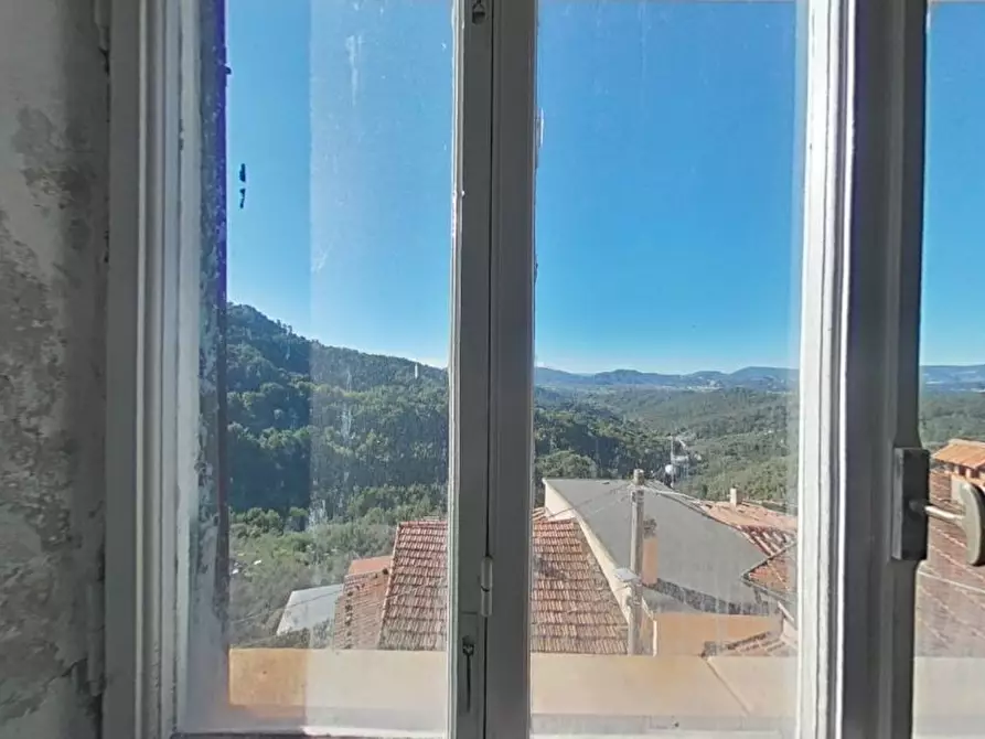 Immagine 11 di Appartamento in vendita  a Sarzana