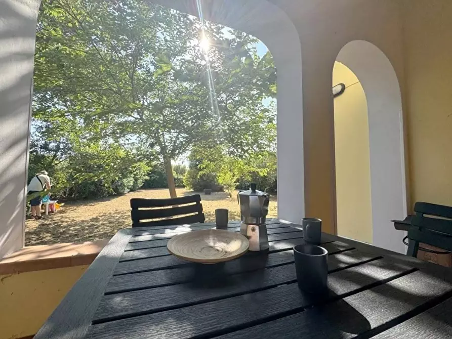 Immagine 6 di Villa in vendita  a Viareggio