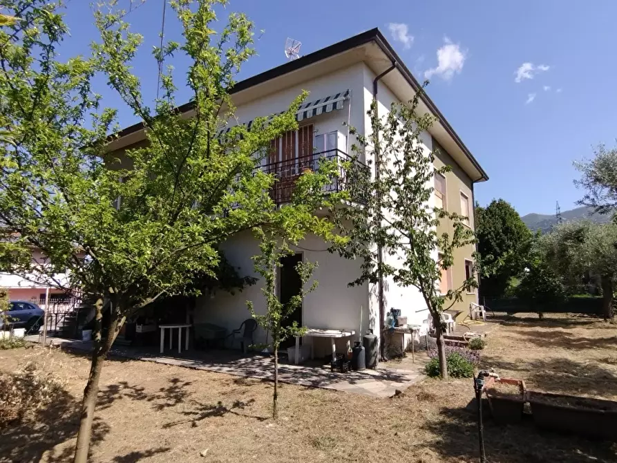 Immagine 1 di Casa indipendente in vendita  a Castelnuovo Magra