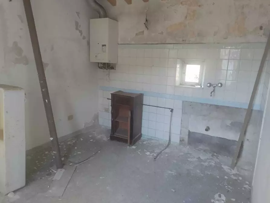 Immagine 5 di Casa semindipendente in vendita  a Carrara