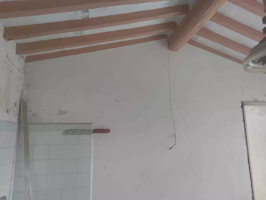 Immagine 8 di Casa semindipendente in vendita  a Carrara