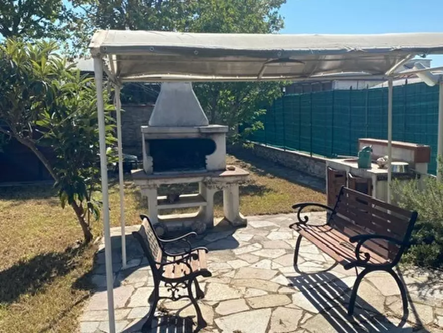 Immagine 30 di Terratetto in vendita  a Castelnuovo Magra