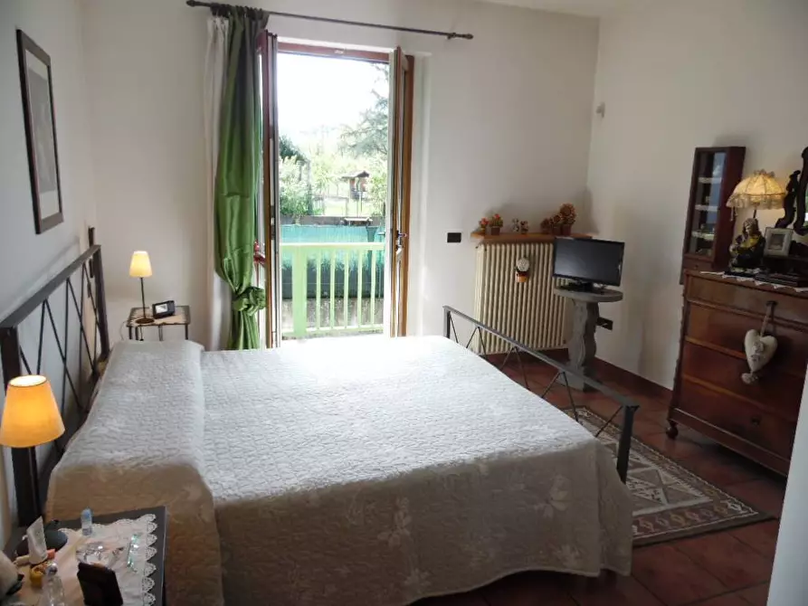 Immagine 6 di Villa in vendita  a Aulla