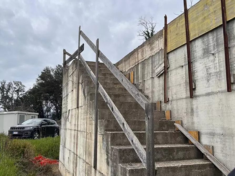 Immagine 8 di Villa in vendita  a Sarzana