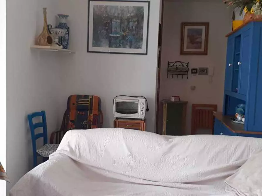 Immagine 4 di Appartamento in vendita  a Carrara