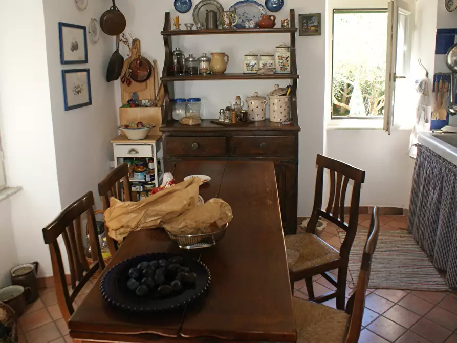 Immagine 32 di Casa indipendente in vendita  a Ortonovo