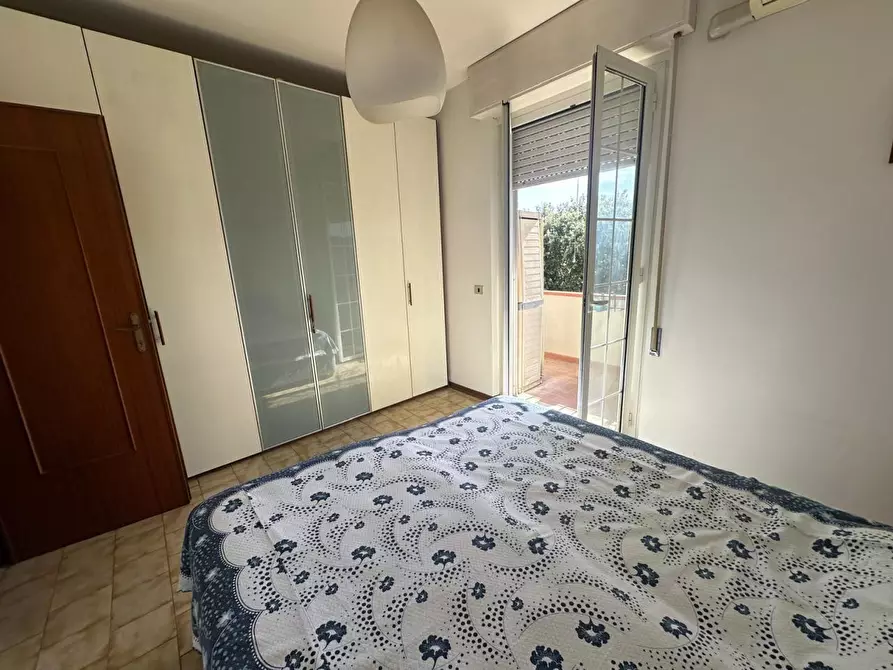 Immagine 12 di Appartamento in vendita  a Ortonovo