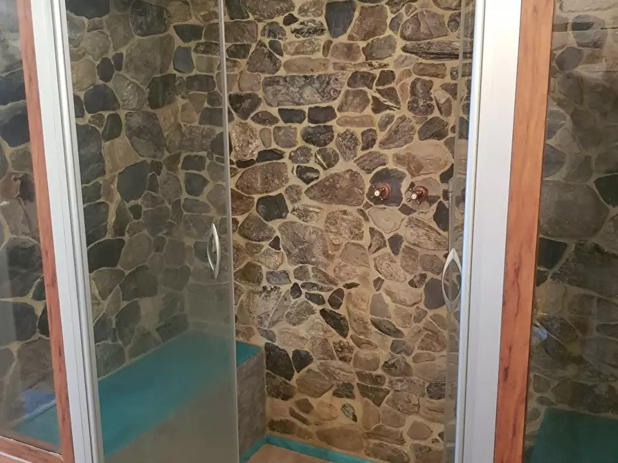 Immagine 35 di Casa indipendente in vendita  a Carrara