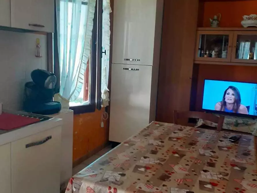 Immagine 3 di Casa semindipendente in vendita  a Carrara