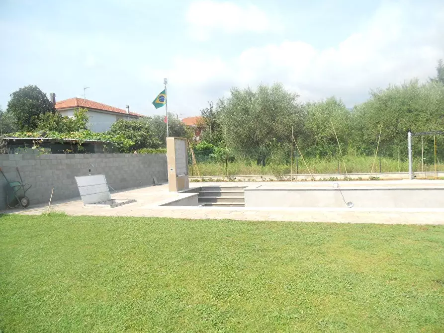 Immagine 17 di Terratetto in vendita  a Castelnuovo Magra