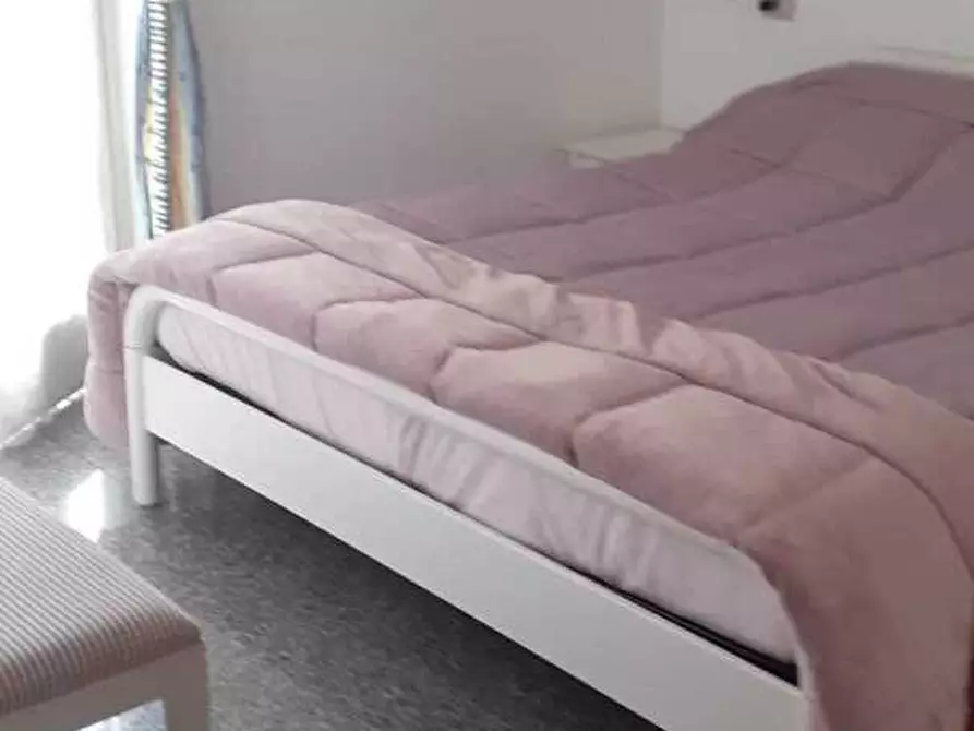 Immagine 9 di Appartamento in vendita  a Carrara