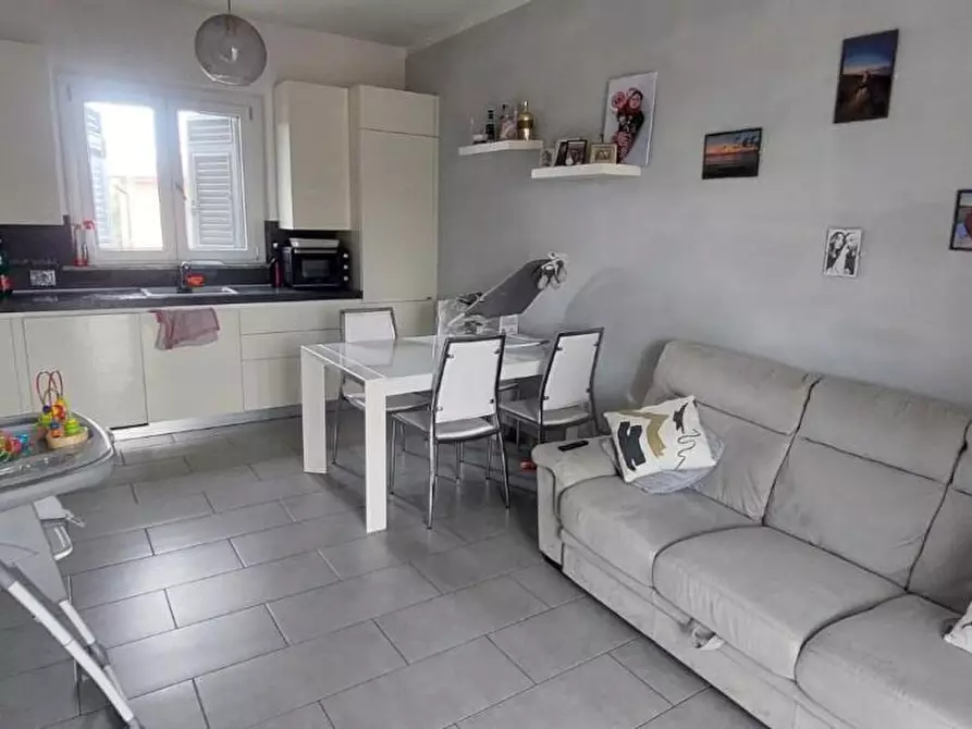 Immagine 7 di Casa semindipendente in vendita  a Sarzana