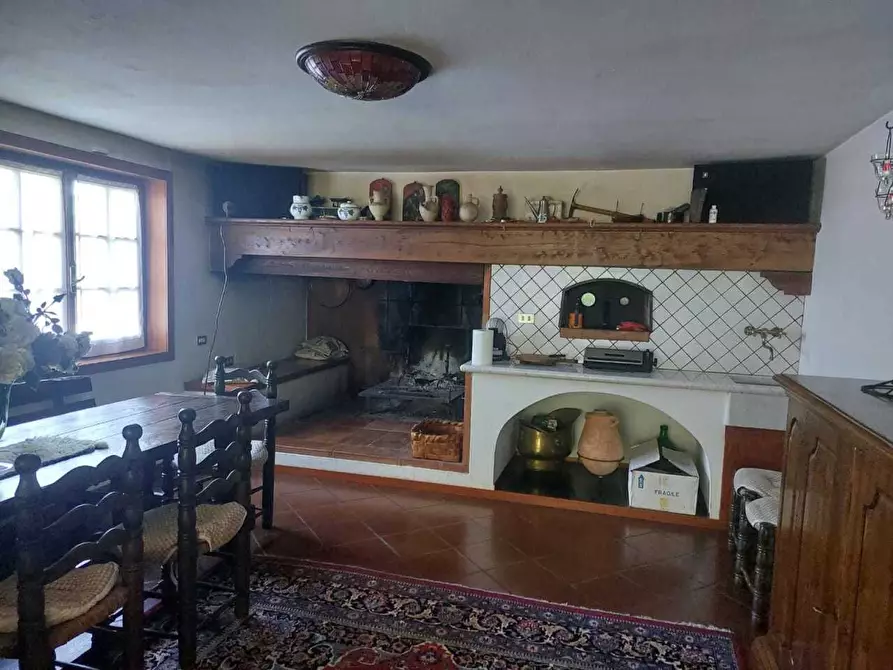 Immagine 6 di Casa indipendente in vendita  a Castelnuovo Magra