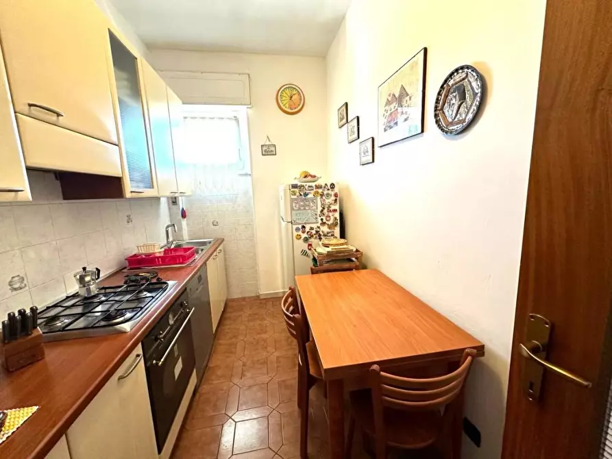 Immagine 8 di Appartamento in vendita  a Ortonovo