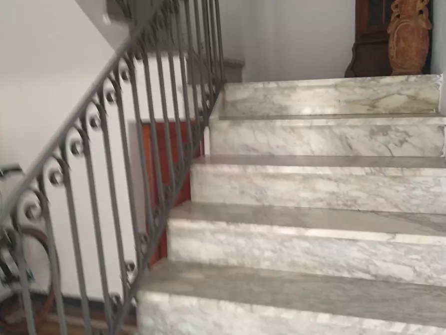 Immagine 24 di Terratetto in vendita  a Castelnuovo Magra