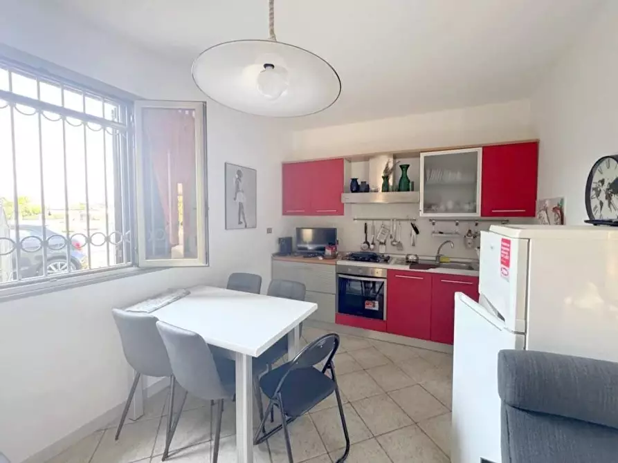 Immagine 13 di Villa in vendita  a Viareggio