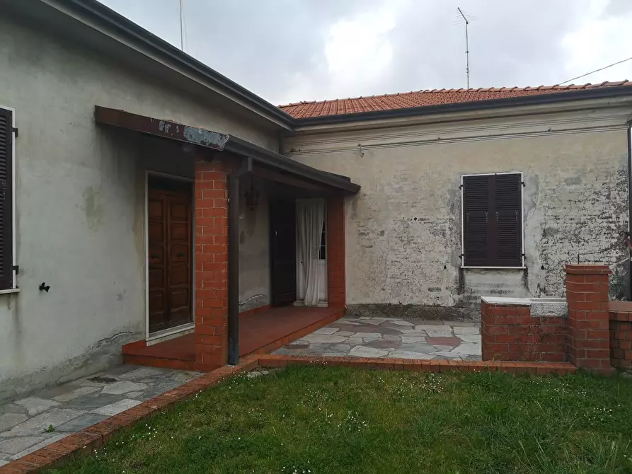 Immagine 34 di Terratetto in vendita  a Castelnuovo Magra