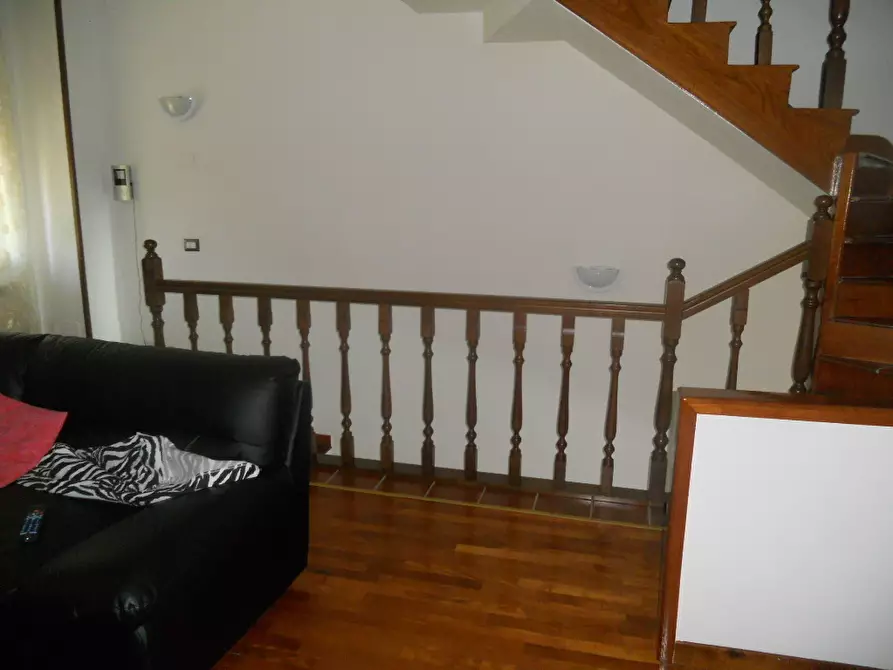 Immagine 21 di Terratetto in vendita  a Sarzana