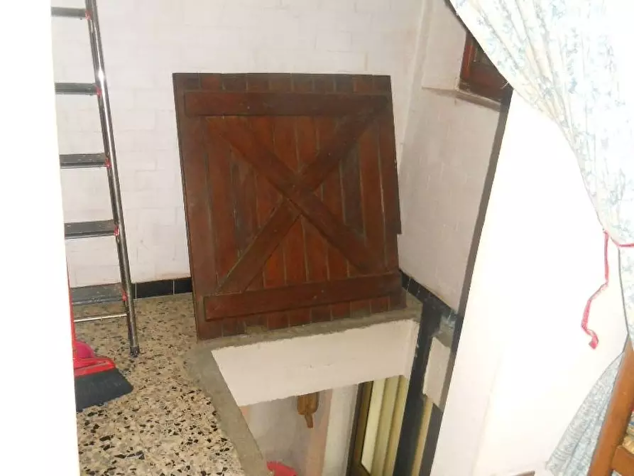 Immagine 32 di Villa in vendita  a Castelnuovo Magra