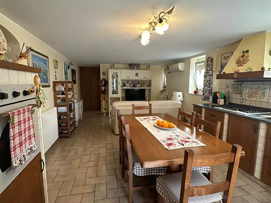 Immagine 30 di Casa indipendente in vendita  a Castelnuovo Magra