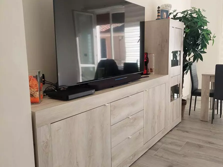 Immagine 10 di Appartamento in vendita  a Carrara