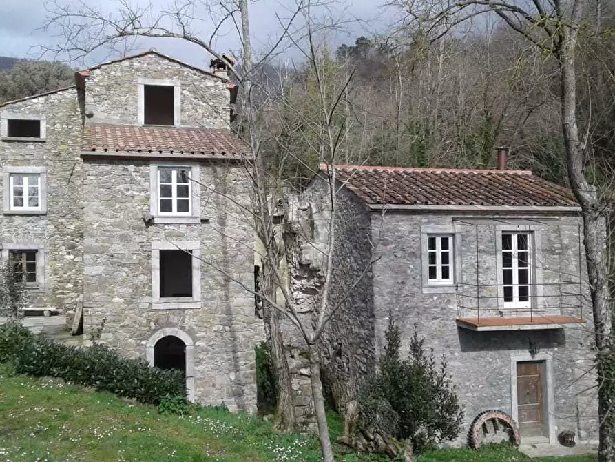 Immagine 4 di Casa colonica in vendita  a Castelnuovo Magra