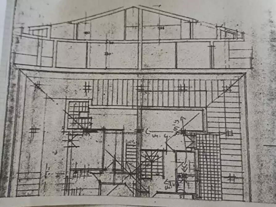 Immagine 33 di Appartamento in vendita  a Carrara