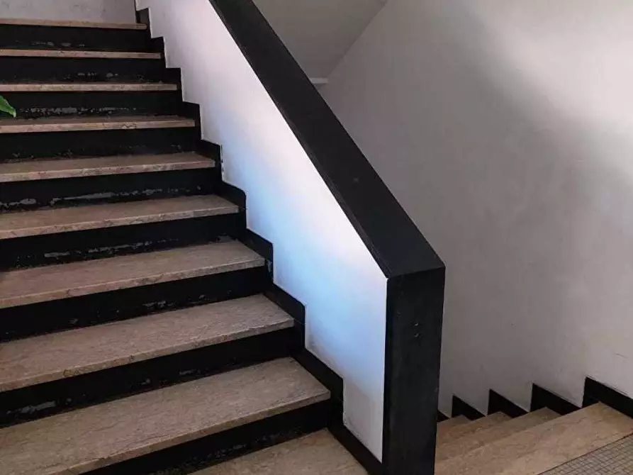 Immagine 19 di Appartamento in vendita  a Carrara