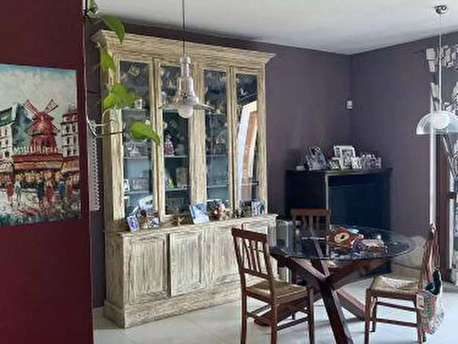 Immagine 1 di Villa in vendita  a Castelnuovo Magra