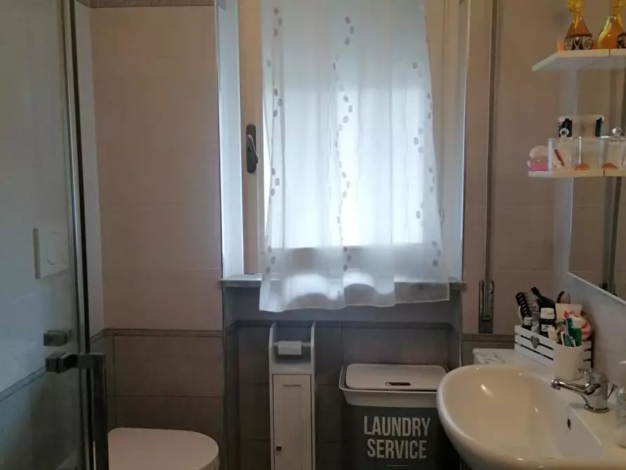 Immagine 17 di Appartamento in vendita  a Carrara