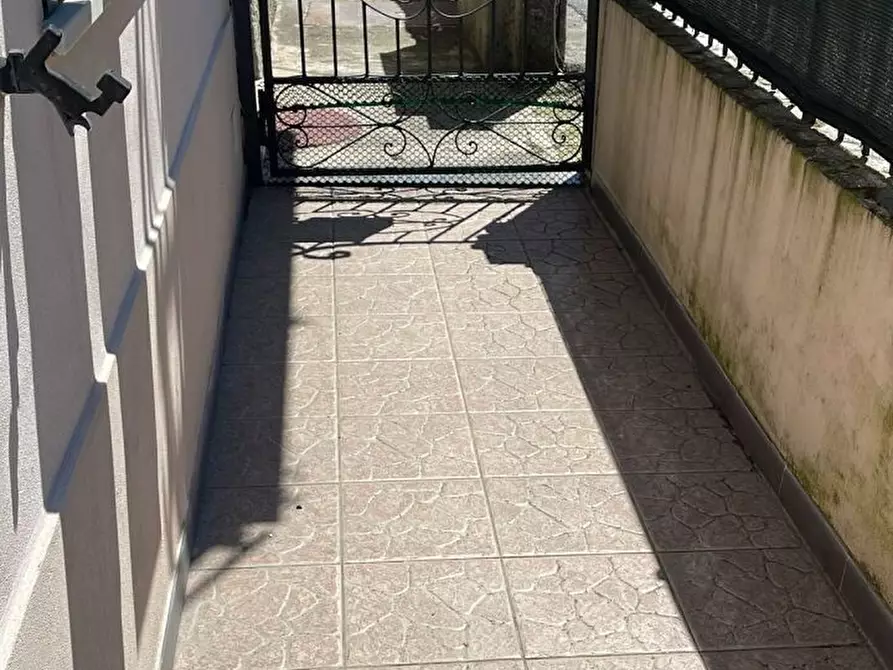 Immagine 10 di Casa semindipendente in vendita  a Sarzana
