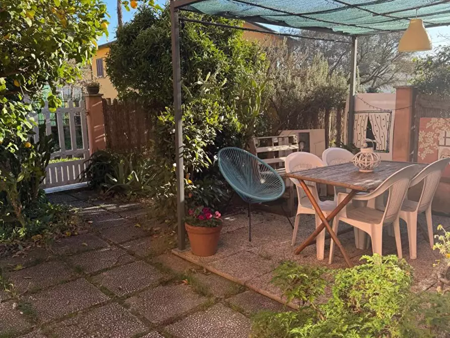 Immagine 25 di Appartamento in vendita  a Castelnuovo Magra