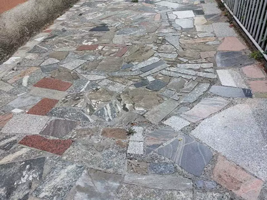 Immagine 15 di Terratetto in vendita  a Castelnuovo Magra