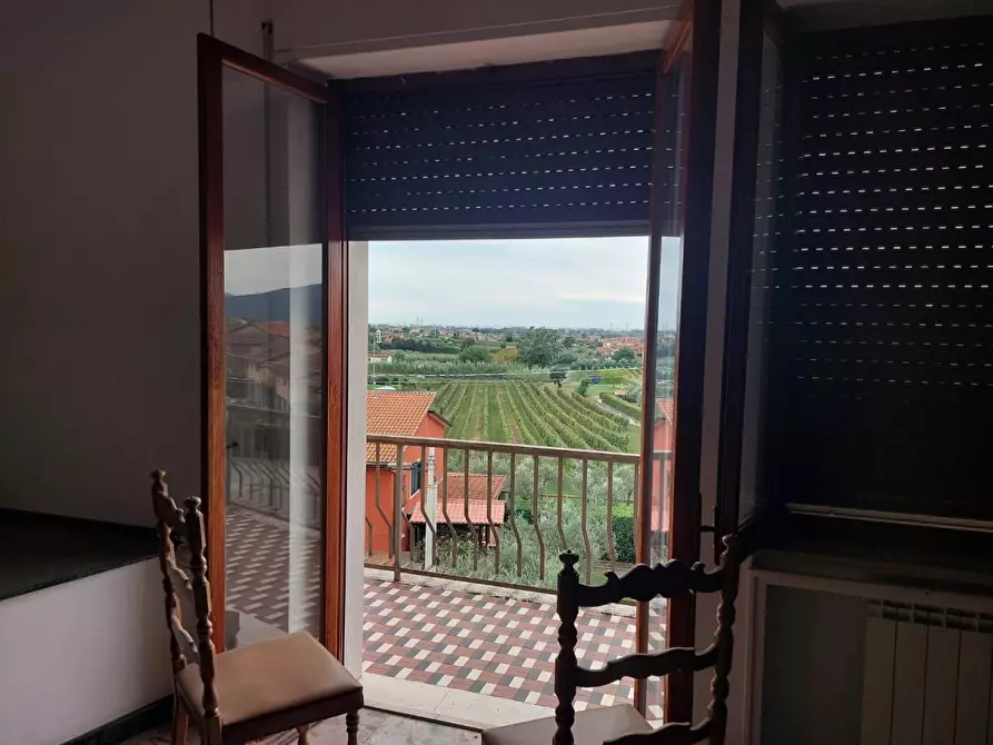 Immagine 10 di Casa semindipendente in vendita  a Castelnuovo Magra